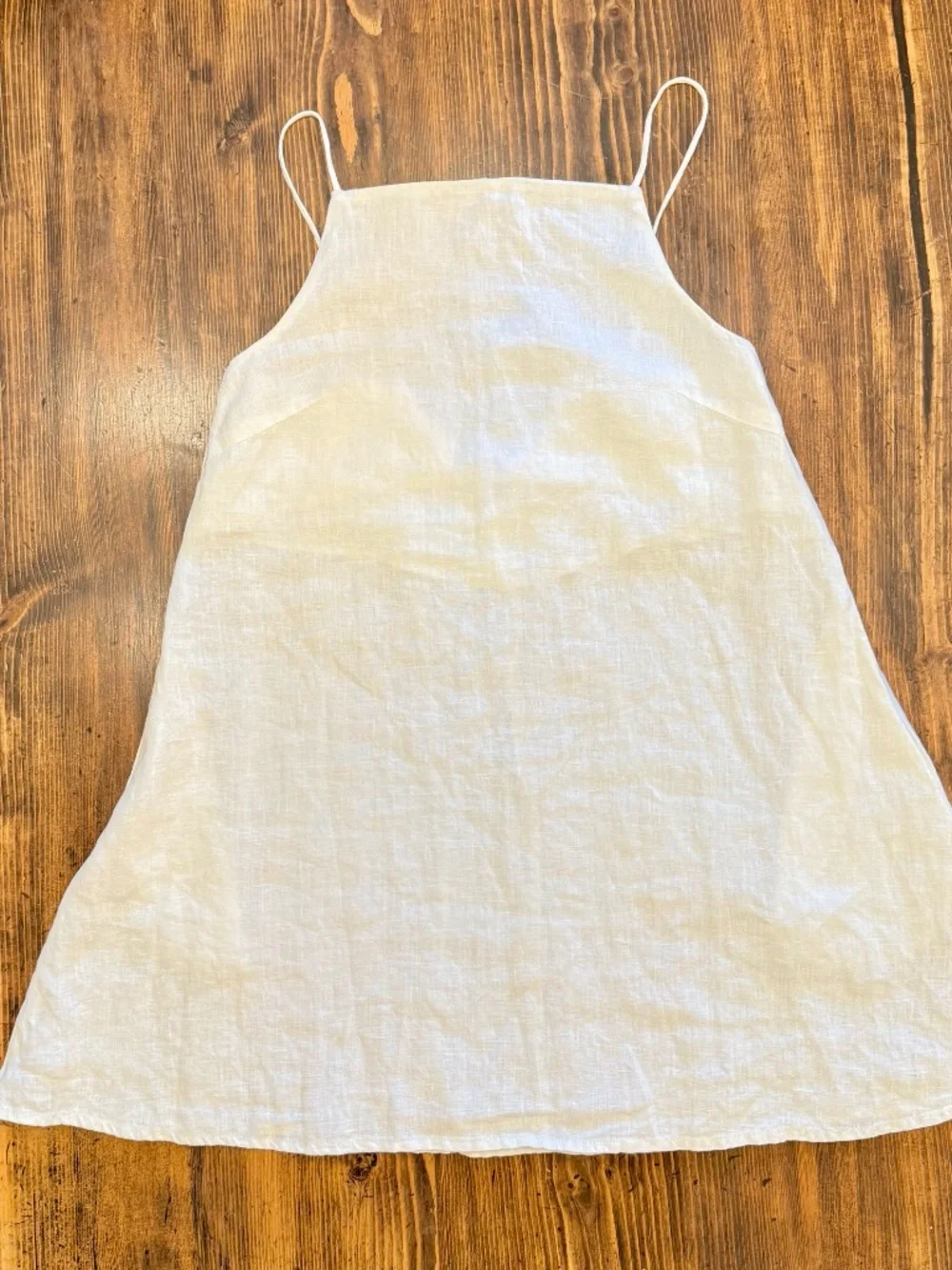 ISABELLA V. Flora French Linen Dress - White - Picture 6 of 8